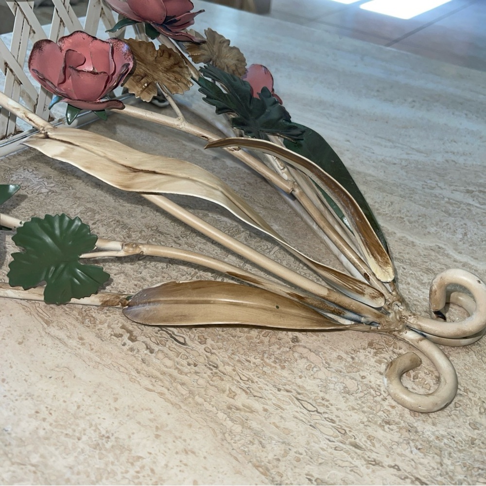 Vintage Toleware Rose Floral Shelf Shabby Chic COUNTRY Flowers Rare Piece Holder - Picture 5 of 14